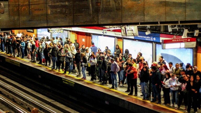 Conductor de Metro ante aumento de suicidios: “No estás solo, alguien te espera en casa”