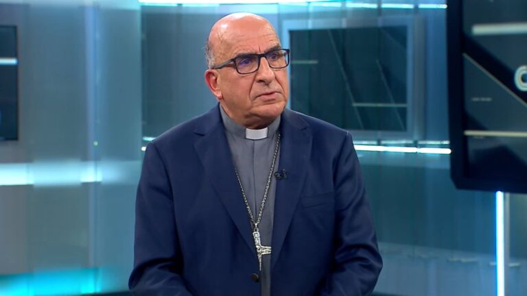 Arzobispo Chomalí se mostró a favor de penas alternativas a violadores de DDHH: 