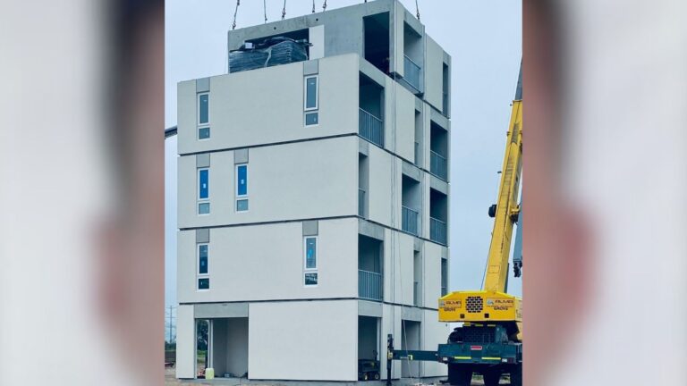 Así es el Edificio Momentum, la estructura modular que se montó en un día en Pudahuel