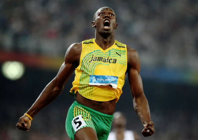 Bolt reacciona después de romper el récord mundial de los 200 metros con un tiempo de 19,30 para ganar la medalla de oro en la final masculina de los Juegos Olímpicos de Pekín 2008. Jed Jacobsohn/Getty Images