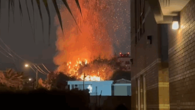 Hinchas de la Universidad de Chile protagonizan incidentes en las afueras de un hotel en La Serena