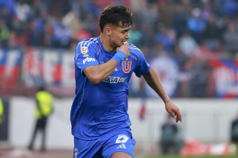 Nicolás Córdova defiende su nómina y afirma: “Fabián Hormazábal es el mejor lateral del fútbol chileno”