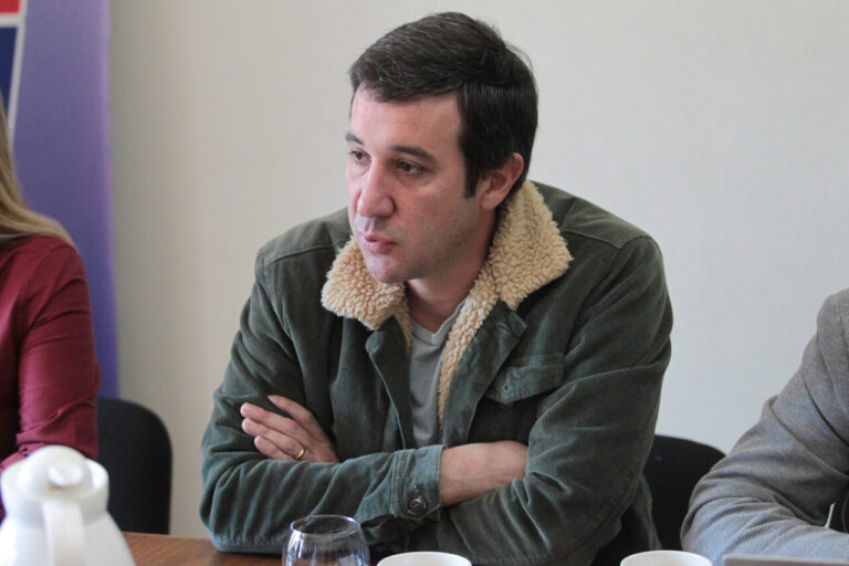 Diputado Ramírez (UDI) acusa al Gobierno de “irresponsabilidad” fiscal y exige transparencia antes de la Ley de Presupuesto