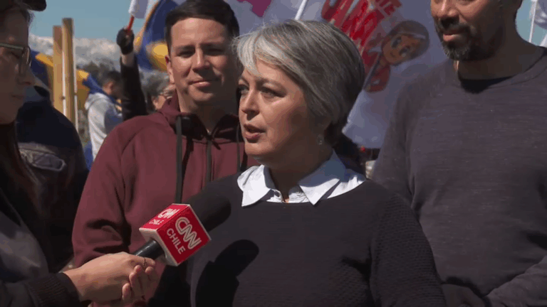 “Entiendo que busque estrategias de campaña, pero es una polémica artificial”: Jara critica a Matthei por condicionar Ley de Presupuesto 2026