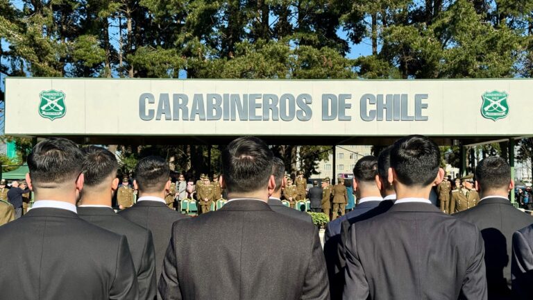 Carabineros abre 49 puestos de trabajo para civiles: Sueldos llegan a más de $1.900.000