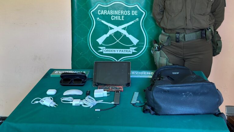 Detienen a sujeto que le robó a su abogado defensor desde sala de audiencias en Temuco