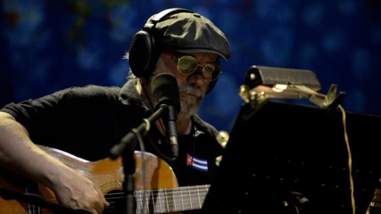 Silvio Rodríguez vuelve a Chile: Conciertos en Movistar Arena con artistas nacionales invitados