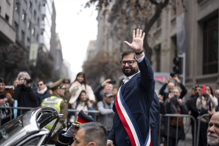 Boric reflexiona sobre la independencia y hace un llamado a la unidad nacional: “Estamos caminando sobre hombros de gigantes”