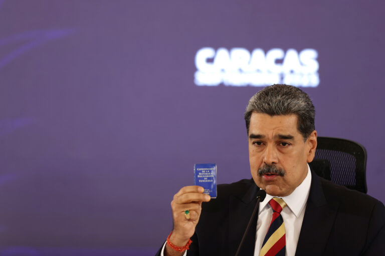 Nicolás Maduro denuncia que 1.200 misiles de Estados Unidos “apuntan” a Venezuela