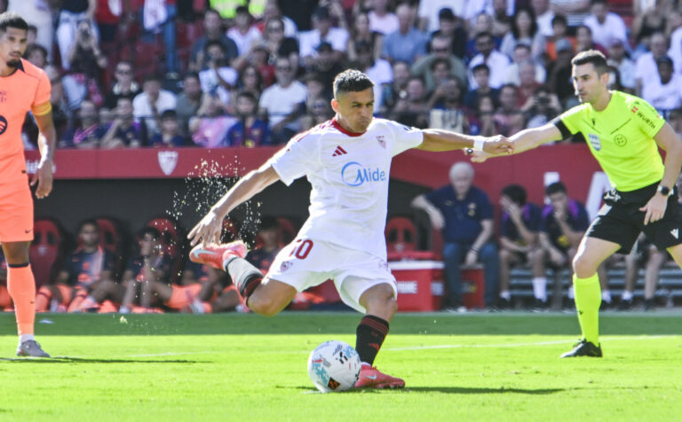 Alexis Sánchez anota en goleada del Sevilla contra el Barcelona: Chileno salió ovacionado