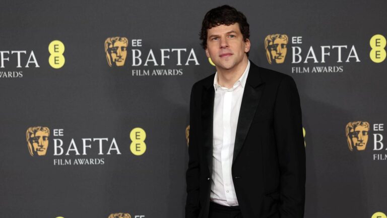 Jesse Eisenberg dice estar 