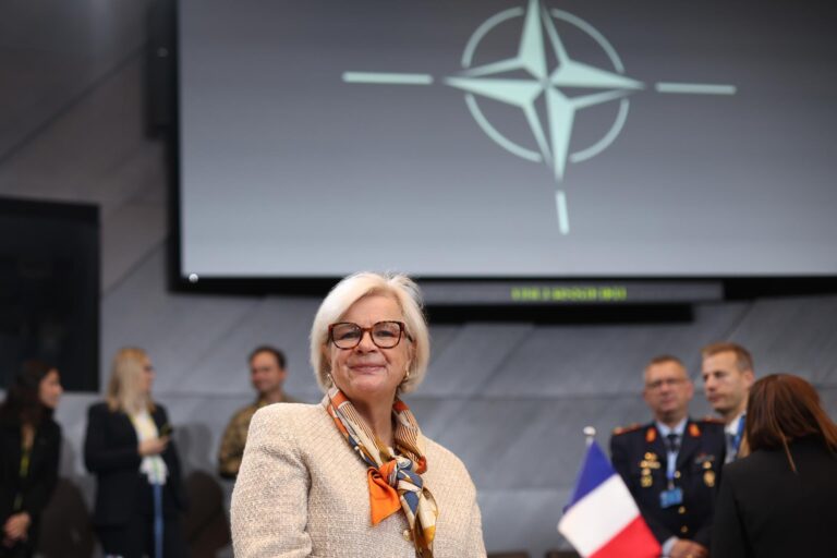 Irlanda gira a la izquierda: Catherine Connolly se perfila como la nueva presidenta del país