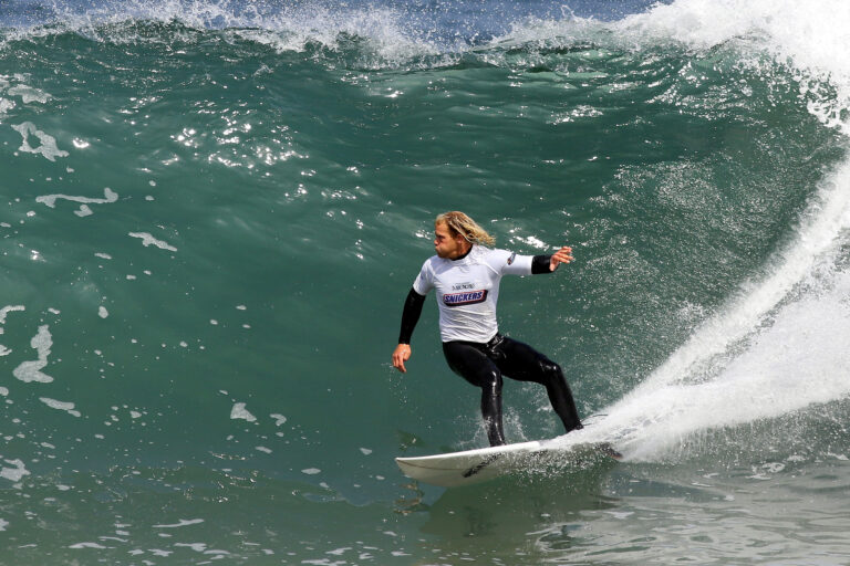 World Surf League vuelve a Chile tras tres años y confirma a Arica e Iquique como sedes de la doble corona