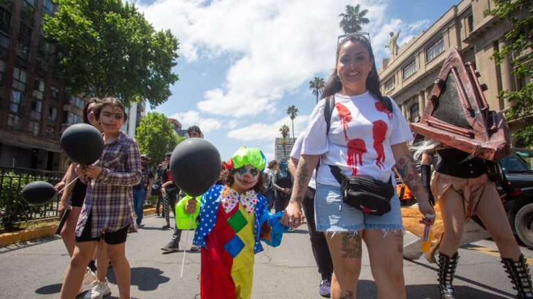 Zombie Walk 2025: Todo sobre el desfile de Halloween en Plaza Italia
