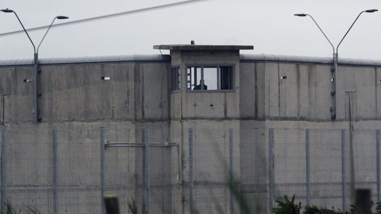 Avanza en el Senado el proyecto que reduce plazos y trámites para la ampliación y construcción de cárceles