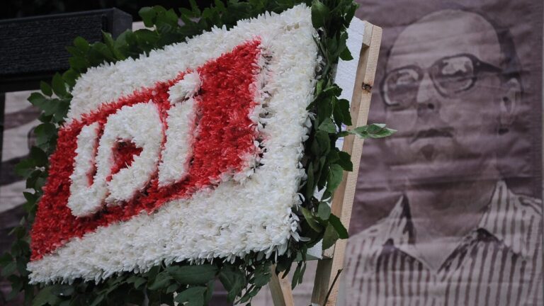 Tras dichos de Ruth Hurtado: Fundación Jaime Guzmán pide no usar su 