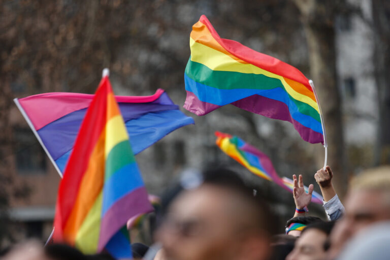Movilh denuncia que iglesia de Villarrica impidió el ingreso de mujer por ser lesbiana: “Ninguna institución está sobre la Ley”