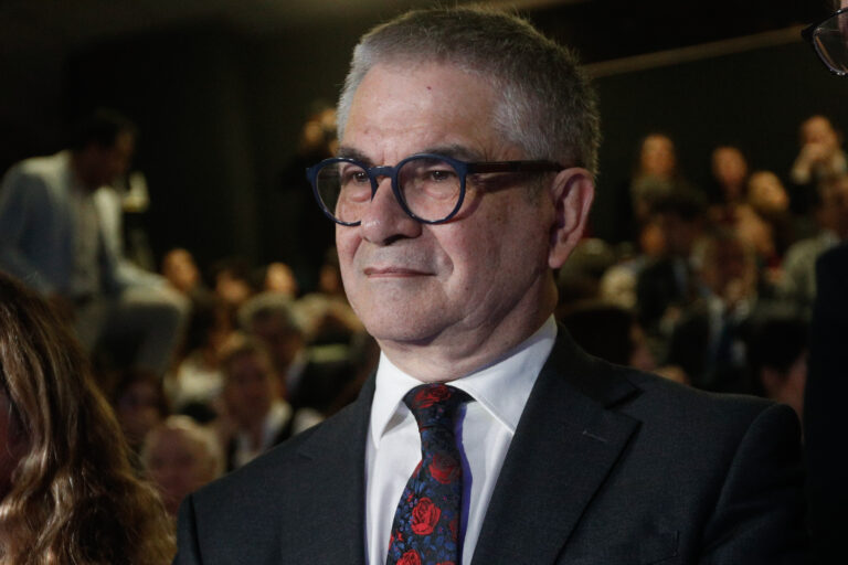 Marcel por cobros excesivos en las cuentas de luz “Congelar tarifas es una pésima decisión de política pública”