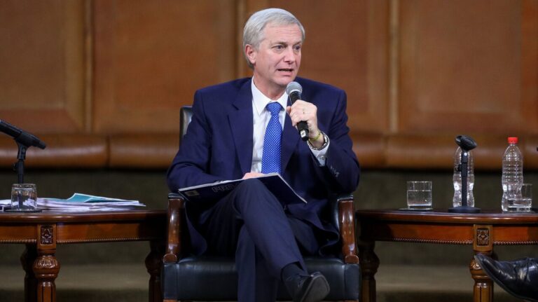 Kast apunta contra Boric tras alusión en presentación del Presupuesto 2026: 