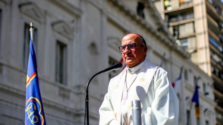 Cardenal Chomalí dice que 