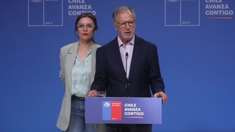 Álvaro García asume como biministro de Economía y Energía: Tarea principal será 