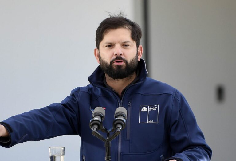 Presidente Gabriel Boric por cobros excesivos en cuentas de luz: 