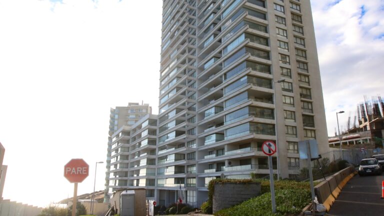 Autorizan el retorno de residentes a edificios en Viña del Mar tras dos años de inhabitabilidad