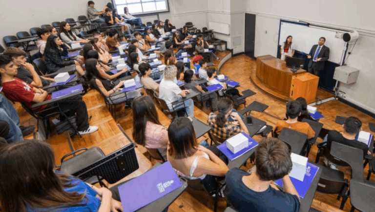 Encuesta SES 2025: 54% de las instituciones de educación superior declara finanzas “sólidas o muy sólidas”