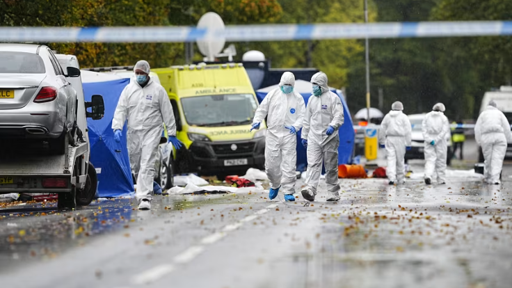 La policía dice que una de las víctimas del ataque a la sinagoga de Manchester recibió disparos de agentes