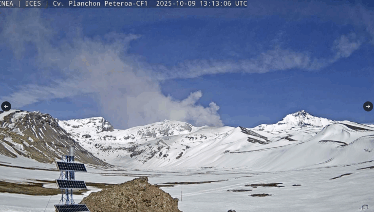 Alerta en la Región del Maule: Registran pulso de cenizas en el volcán Planchón-Peteroa