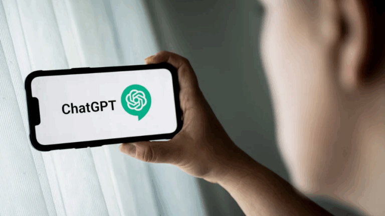 ChatGPT flexibilizará restricciones y permitirá contenido erótico para usuarios adultos verificados