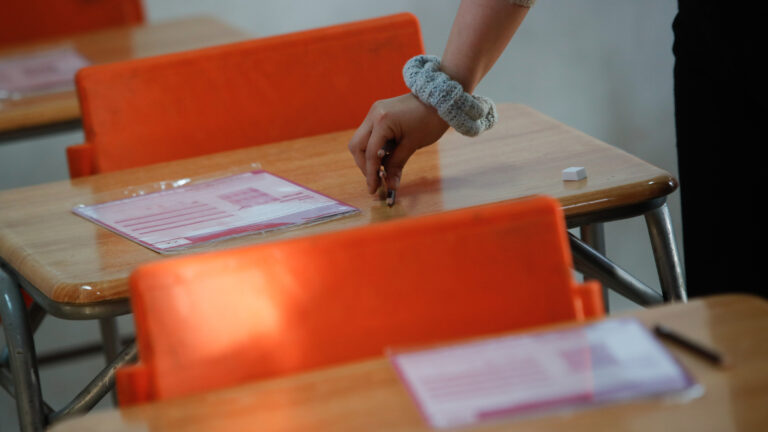 Presidenciables de oposición lideran las críticas: Cuestionan al Gobierno por fallas en el proceso de aplicación del SIMCE