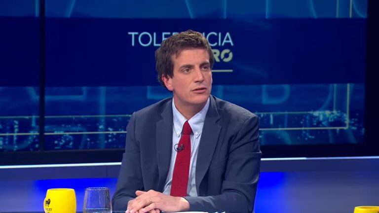 Schalper criticó columna sobre 