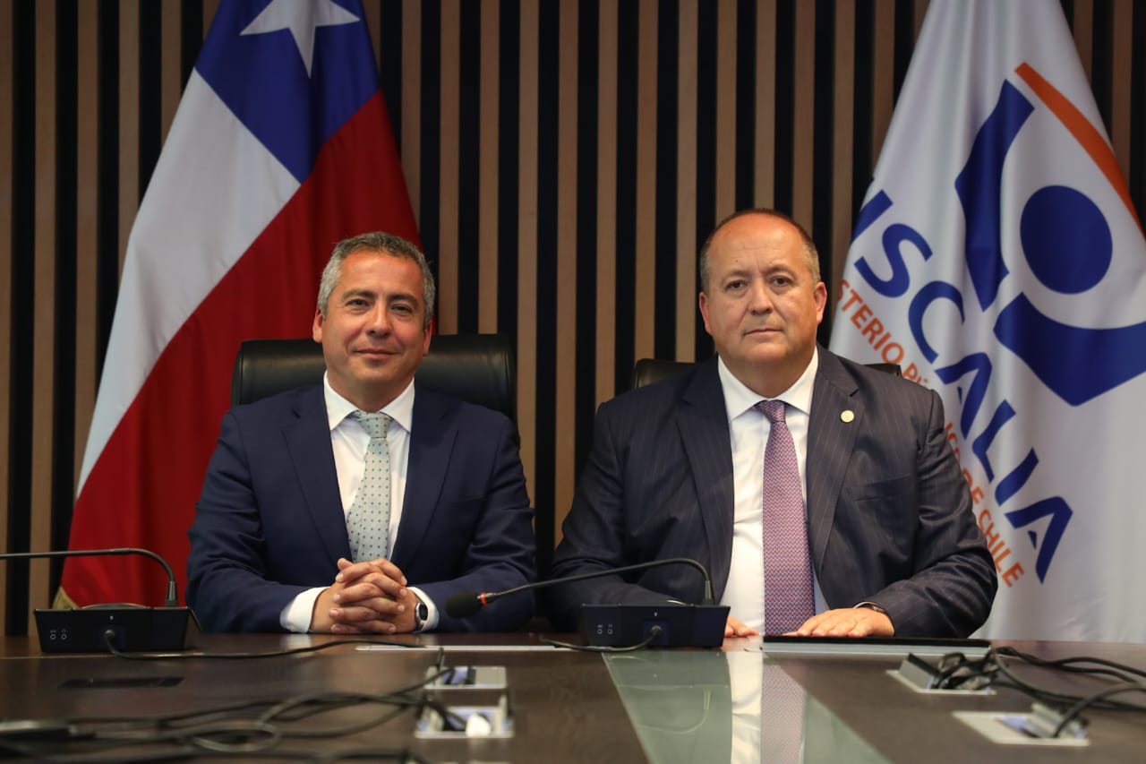 Miguel Ángel Orellana, nuevo fiscal jefe de la Fiscalía Supraterritorial y Ángel Valencia, jefe del Ministerio Público/Fiscalía