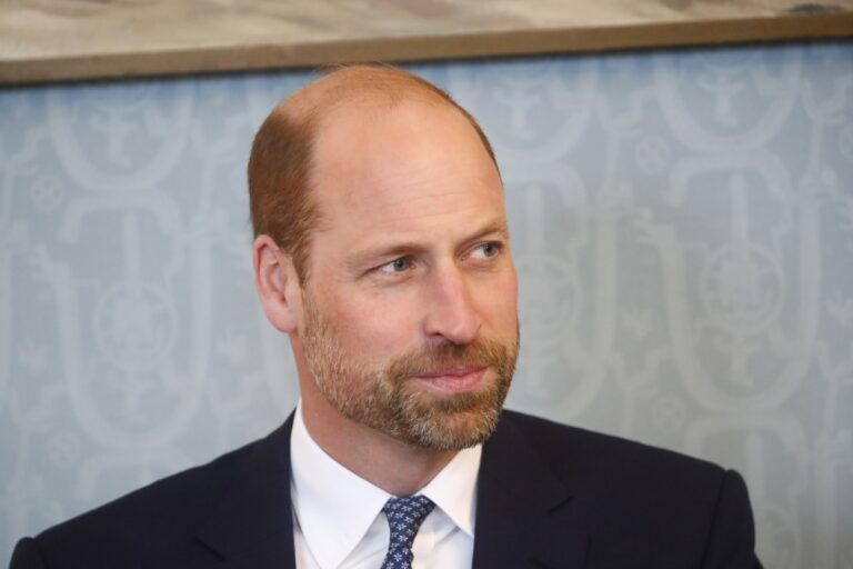 El príncipe William confiesa que extraña a la reina Isabel II: “Echo de menos a mi abuela…”