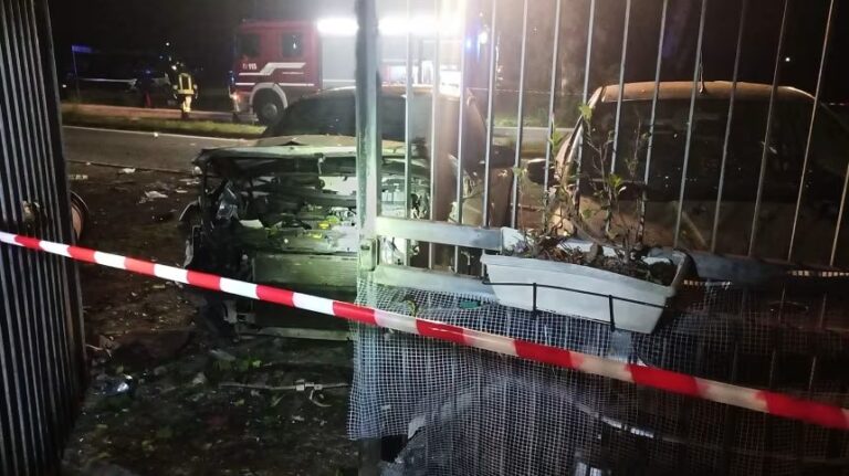 Italia: Bomba explotó afuera de la casa de destacado periodista de investigación