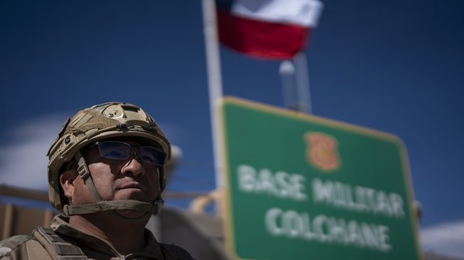 Qué dijeron los presidenciales por la reforma constitucional anunciada por Boric para que FF. AA. refuercen zonas fronterizas