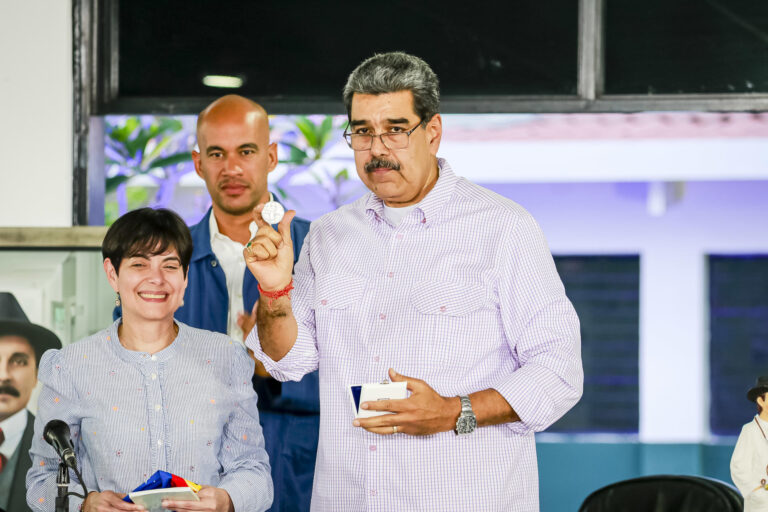 Maduro advierte que Venezuela cuenta con 