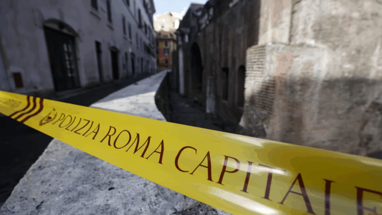 Muere un turista al caer del muro exterior del Panteón de Roma