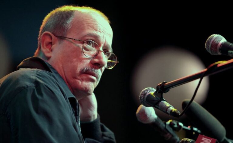 Silvio Rodríguez y un reencuentro sanador con Chile: poesía y memoria en el Movistar Arena