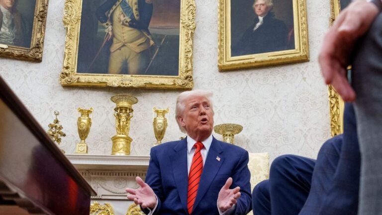 Trump anuncia aranceles del 100% a China por su postura comercial “extremadamente hostil”