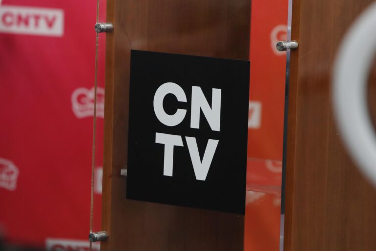 CNTV autoriza emisión de campaña contra la violencia de género del Gobierno: 9 de los 11 consejeros respaldaron la decisión