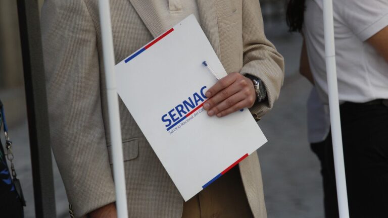 Sernac oficia a Clínica Dávila y a Servicios Médicos por filtración de datos sensibles tras hackeo