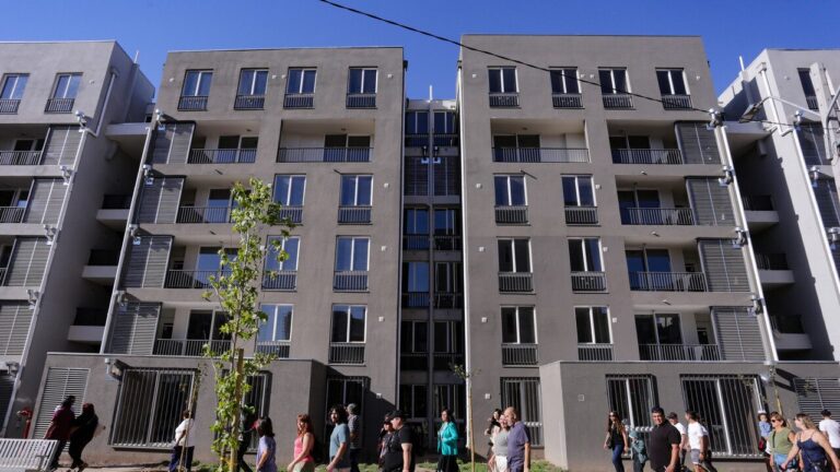 Gobierno informa que Plan de Emergencia Habitacional alcanzó un 88% de avance: Meta es entregar 260 mil viviendas