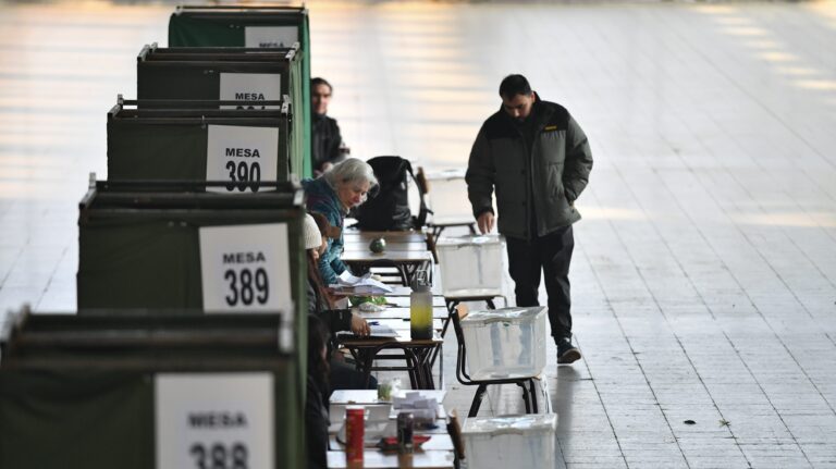 Elecciones 2025: ¿Puedo votar en las presidenciales si soy extranjero en Chile?