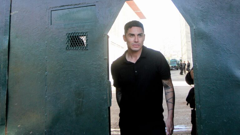 Jean Paul Pineda fue detenido por “violación de morada” y “VIF psicológica