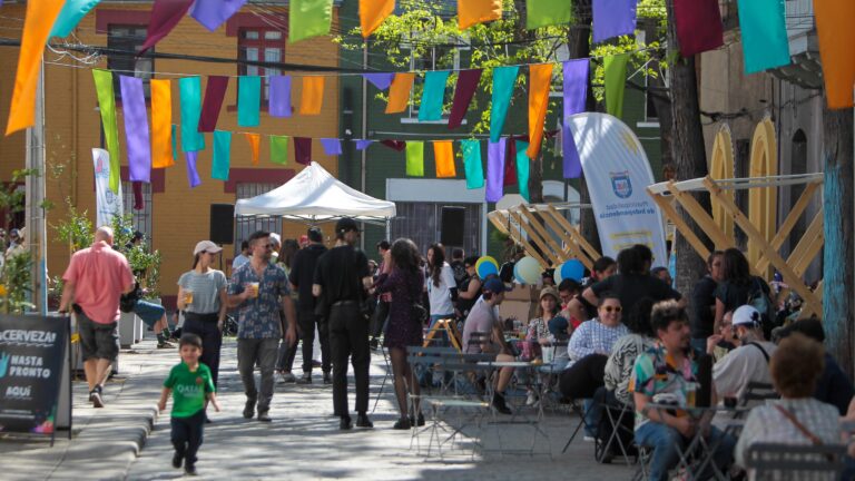 Panorama navideño: Mercadito Las Telas llega a Independencia el 6 y 7 de diciembre