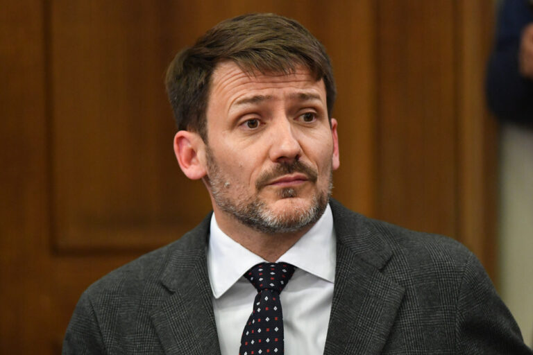 Confirman que acusación constitucional contra Diego Pardow se votará el día después de las elecciones