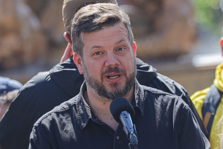 SML desmiente a Kaiser por dichos sobre restos de víctimas de la dictadura: Candidato respondió