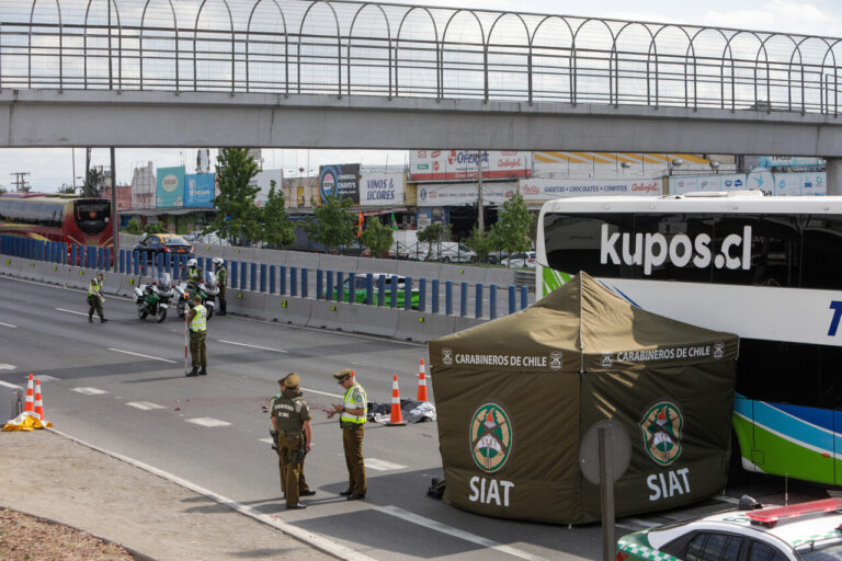 Tragedia en la Ruta 5 Norte: Choque múltiple deja cuatro muertos y 15 heridos en Antofagasta